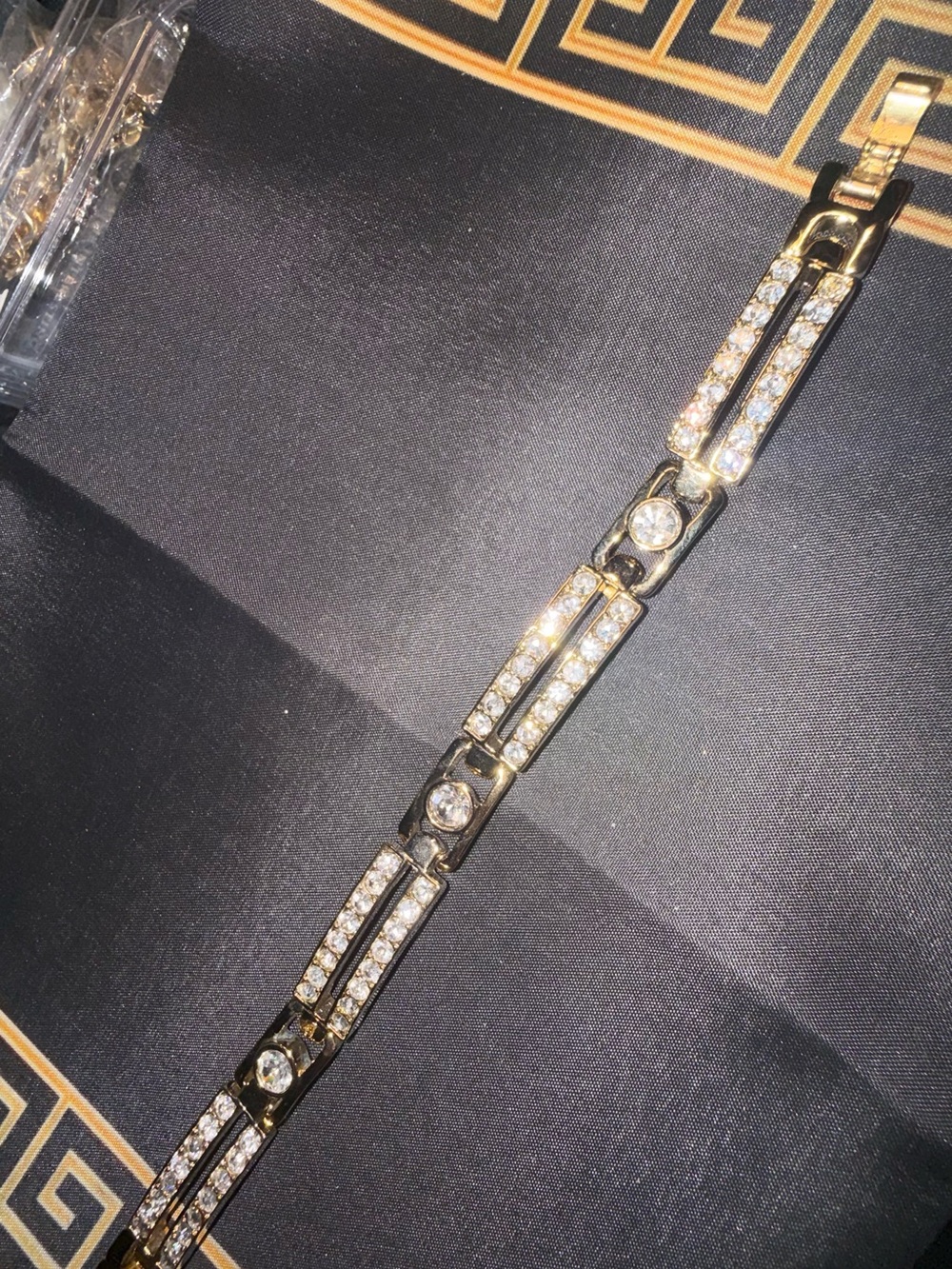 New🔥Gold-Tone bracelet with Rhinestones (Unisex)